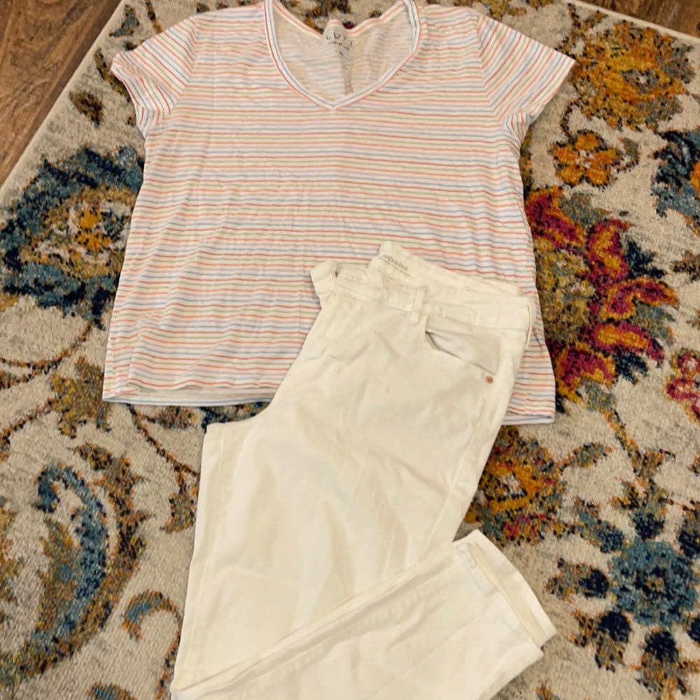 Outfit (shirt and top)